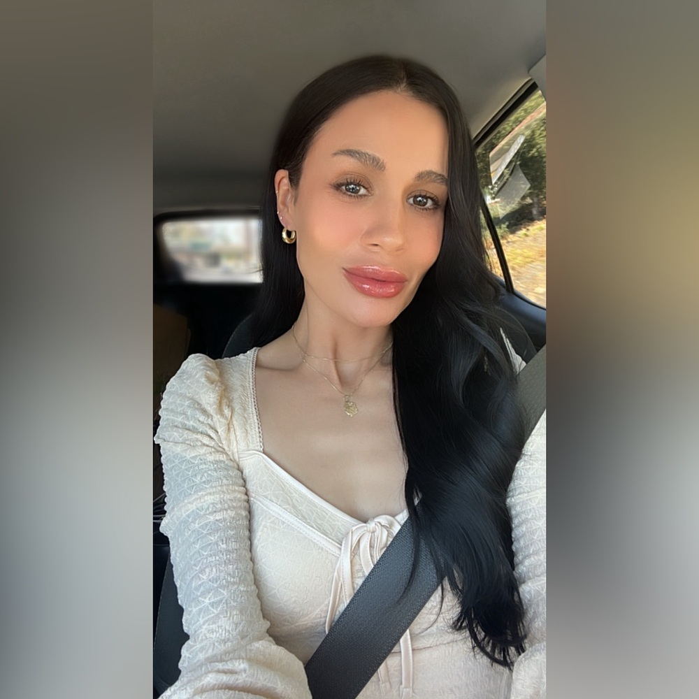 Meet your Posher, Vanessa